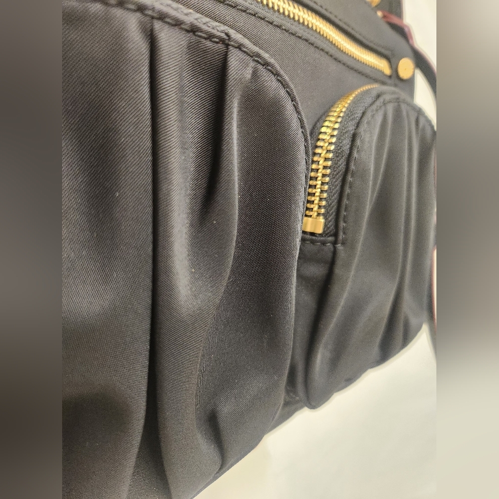 MZ Wallace - Elegant Black Shoulder Bag/Crossbody Bag with Wallet - Picture 3 of 16